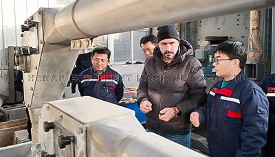 کافی پھلیاں نقل و حمل! برازیل کے صارفین ہمارے پلیٹ چین ٹائپ ٹیوب چین کنویر کو...